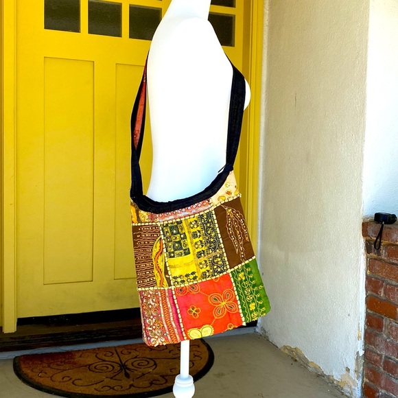 BOHEMIAN UNIQUE PATCHWORK HANDMADE UPCYCLED SHOULDER BAG TOTE ADVENTUROU… - Picture 9 of 13